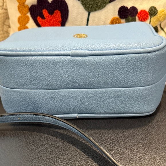 Tory Burch Blue Crossbody camera style Bag - Picture 4 of 11